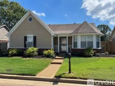 Main picture of 8496 Highland Glen Cir N