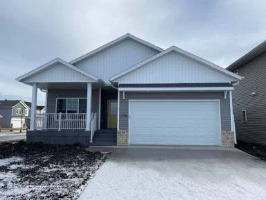 Main picture of 2705 10th St W