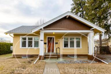 Main picture of 11 N College Ave