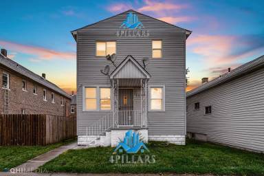 Main picture of 1120 W 150th St