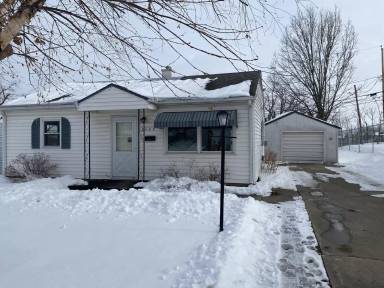 Main picture of 2509 Wisconsin St SW