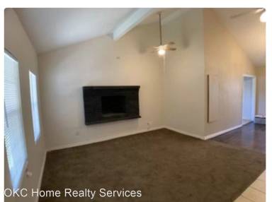 Main picture of 1207 N Ross Ave