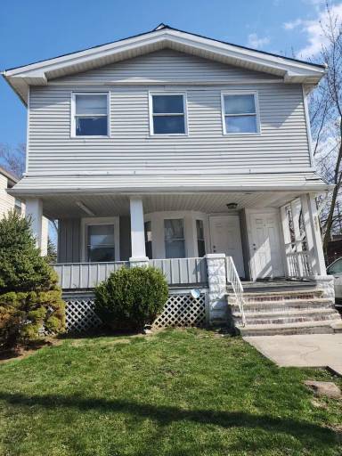 Main picture of 2231 W 105th St