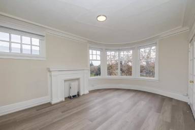 Main picture of 240 Grand Ave