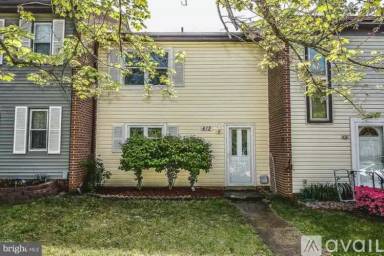 Main picture of 412 Crestwood St SW