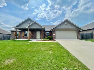 Main picture of 481 Captain Reid Ln