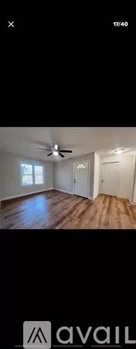 Main picture of 1733 N Mockingbird Ln