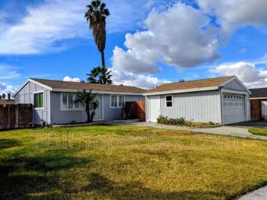 Main picture of 3410 Sparrow Cir