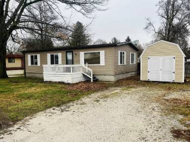 Main picture of 230 N Marnico Ln