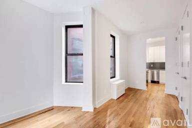 Main picture of 358 W 45th St