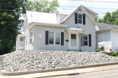 Main picture of 85 N Lancaster St