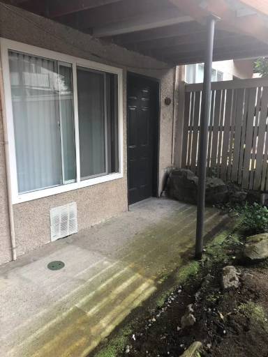 Main picture of 3601 NE 73rd Pl