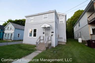 Main picture of 207 Maple St