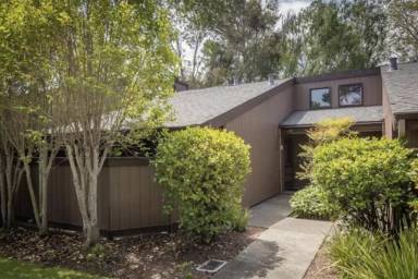 Main picture of 1125 Crestview Dr