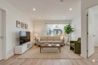 Main picture of 1827 N Van Ness Ave