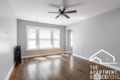 Main picture of 1216 W Rosemont Ave