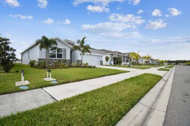 Main picture of 5914 Oak Bridge Ct
