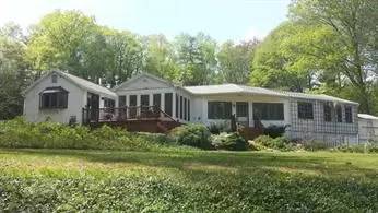 Main picture of 1034 West St