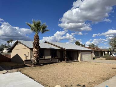 Main picture of 602 W Wickieup Ln