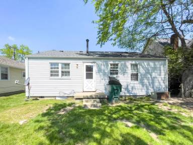 Main picture of 2523 1/2 W Ethel Ave