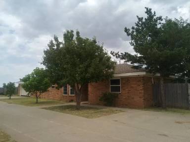 Main picture of 11295 Truman Street