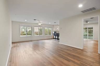 Main picture of 1530 Hiddenbrook Dr