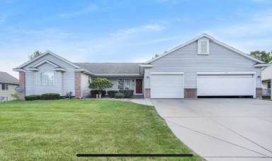 Main picture of 2108 Kinnrow Ave NW