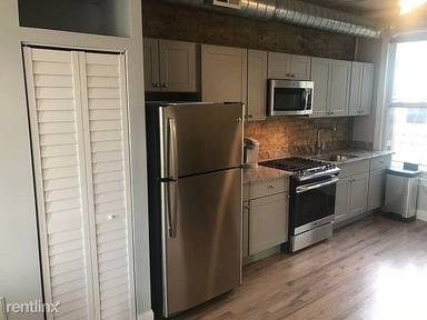 Main picture of 731 W Ohio St