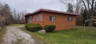 Main picture of 50140 Gratiot Ave