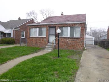 Main picture of 19456 Stoepel St