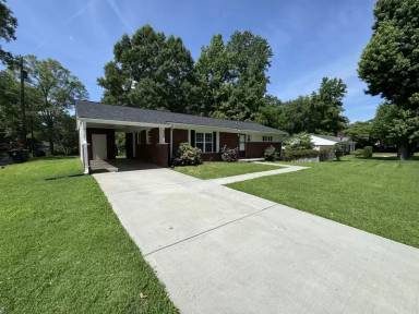 Main picture of 336 Crestside Dr SE