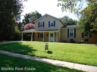 Main picture of 615 Smallwood Rd