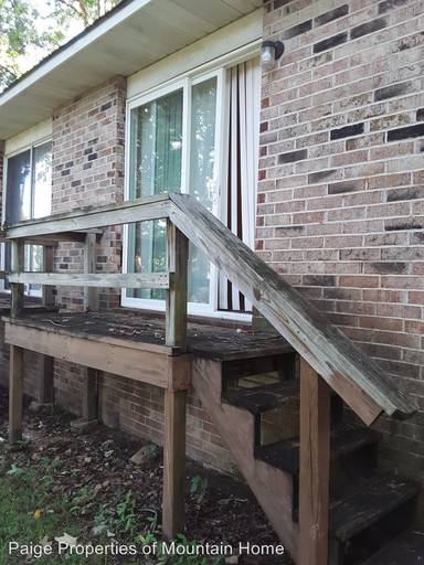 Main picture of 902 Coley Dr