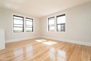 Main picture of 123 Highland Ave