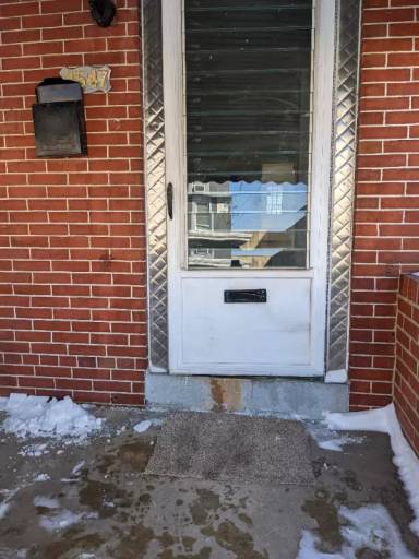 Main picture of 4547 Worth St
