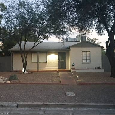 Main picture of 1632 E Linden St