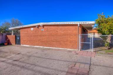 Main picture of 417 E Jacinto St