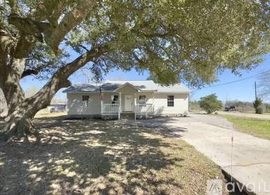 Main picture of 543 Tolson Rd