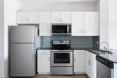 Main picture of 8501 Bluff Springs Rd