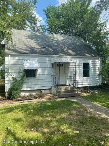 Main picture of 901 McKinnie Ave
