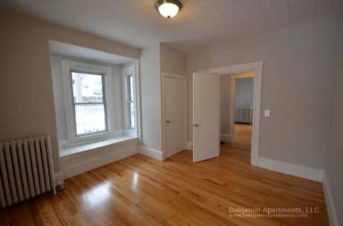 Main picture of 120 Kendrick St