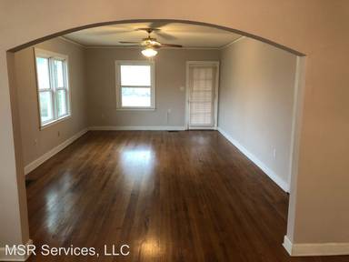 Main picture of 290 Alexander Dr