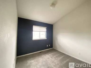 Main picture of 721 Waterglen Dr