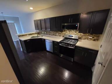 Main picture of 572 S Jade Ln