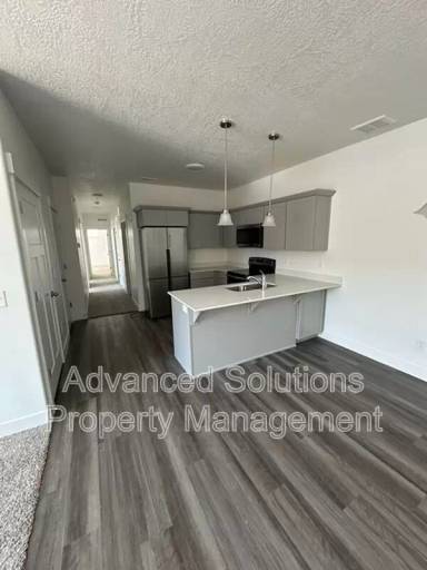 Main picture of 13686 S Story Ln
