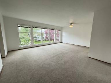 Main picture of 1804 NE 67th Ave