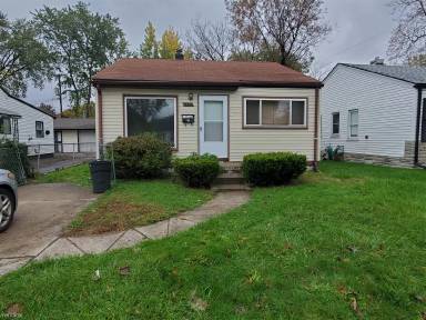 Main picture of 8499 Meadow Ave