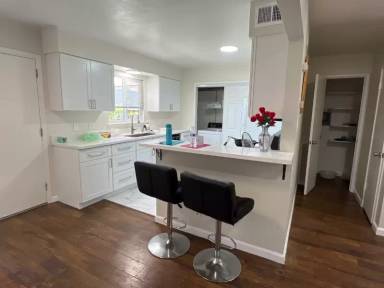 Main picture of 1522 Day Ave