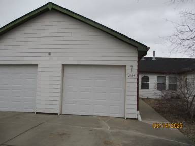 Main picture of 1327 Natalie St