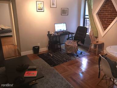 Main picture of 585 E 21st St